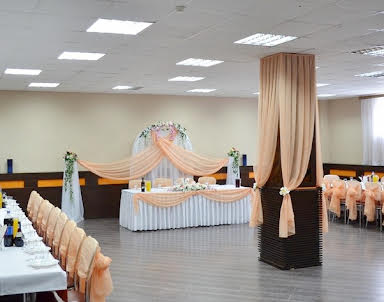  ресторан «Веста» на Новой Заре