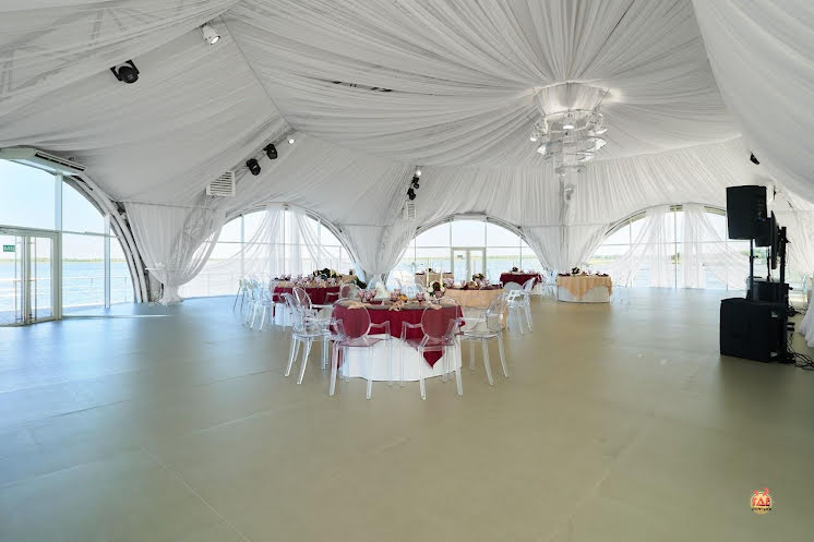 Шатер на воде  в «Адмирал» фотография №1