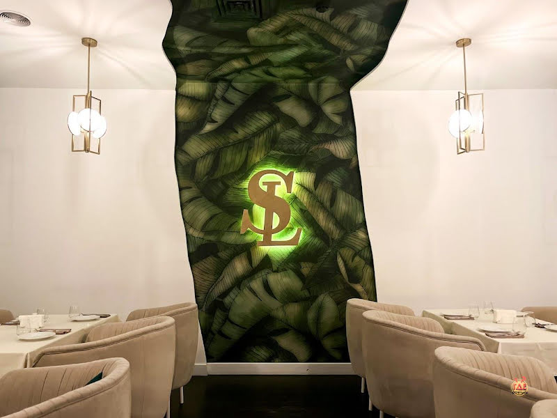 Сытый лось на Коломенской фотография №5