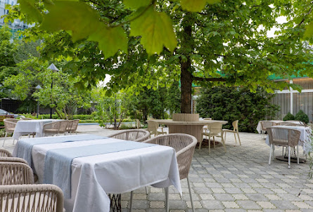 Летняя веранда  в Лазурный зал