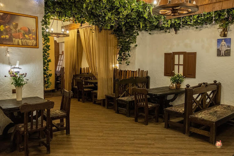 Основной зал в «Хинкали» фотография №10