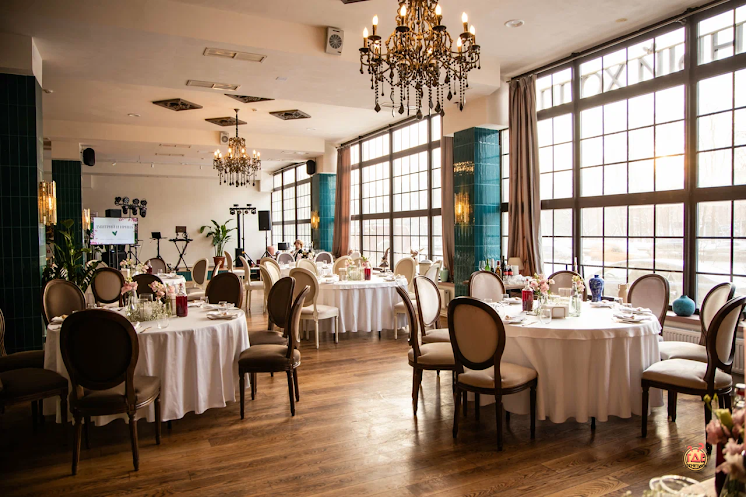 Основной зал в «Гарденс» фотография №5