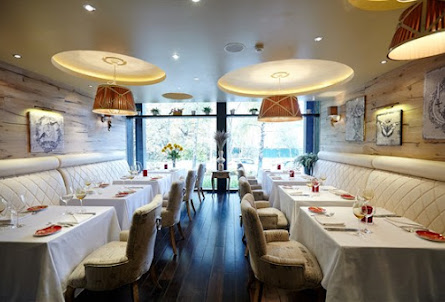 Белый зал в Белый зал