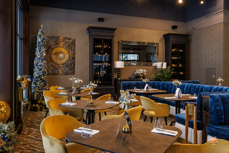 Зал ресторана  в «Debrett» фотография №10