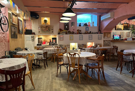 Зал Путешественник в Малый зал