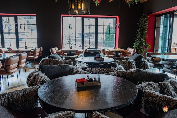 Предтеррасный зал  в «Бык и Море» фотография №2