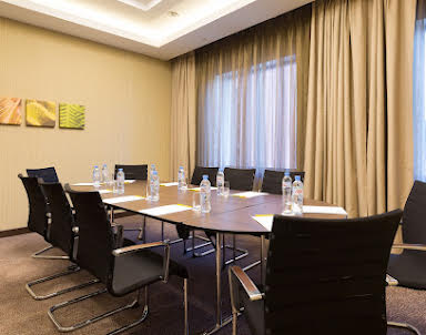  ресторан Hilton Garden Inn Volgograd