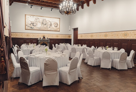 Зал "Дубовый" в Зал "Дубовый"