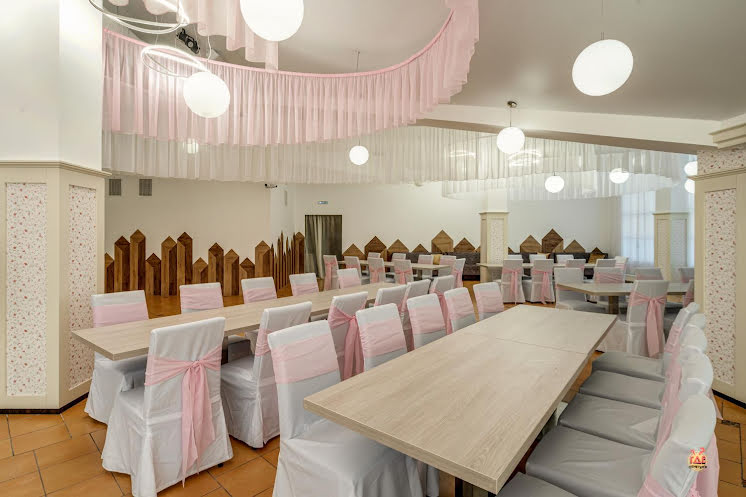 Большой банкетный зал в «Восточная околица» фотография №9