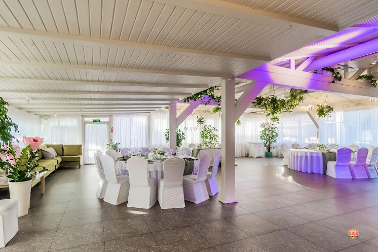 Основной зал в «Риверсайд» фотография №6