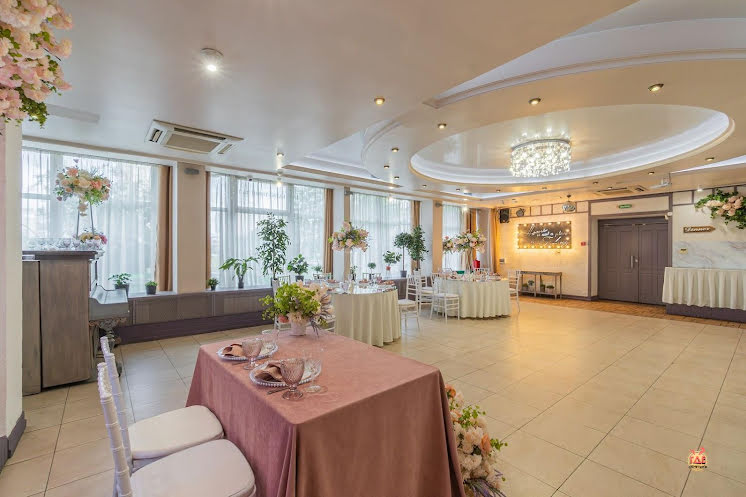 Основной зал  в «Liris Hall на Российском проспекте» фотография №4