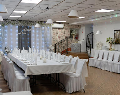  ресторан Кафе-Кафе на Ленина