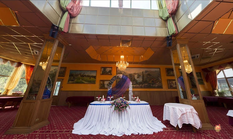 Большой зал  в «Фруктовый сад» фотография №1