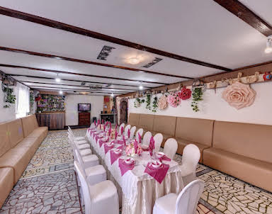  ресторан Коттедж 8 Марта