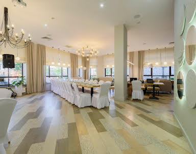  ресторан Raymond