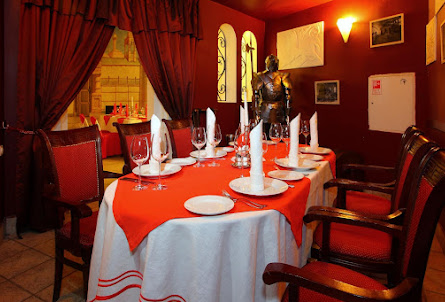 Зал «Красная комната» в Зал «Красная комната»