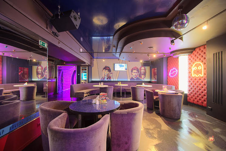 Караоке-зал  в «Руки ВВерх! Бар на Московском» фотография №3