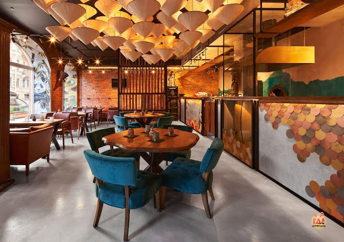 Основной зал в «Mr. India» фотография №1