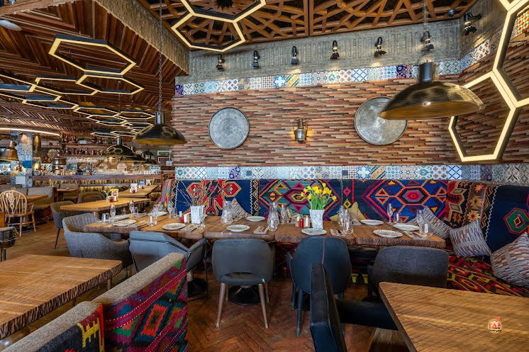 Зал ресторана  в «Чайхона №1 на Новом Арбате» фотография №15