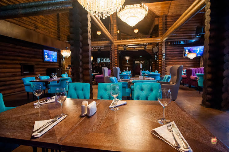 Основной зал в «Forest» фотография №11