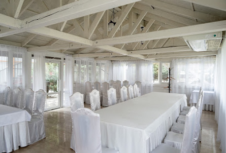 Закрытая беседка в Зал "VIP на 6 персон"