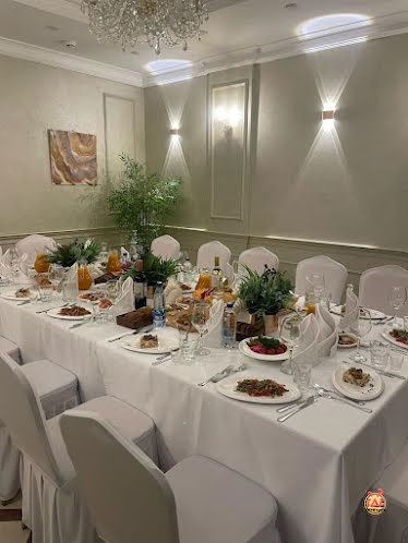 Малый зал в «Нефтяник» фотография №2