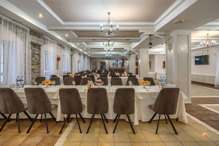 Зал «Царский» в «У Александра» фотография №6