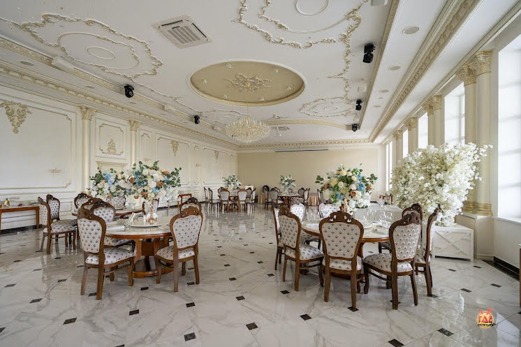 Торжественный банкетный зал в «Михайловская усадьба» фотография №19