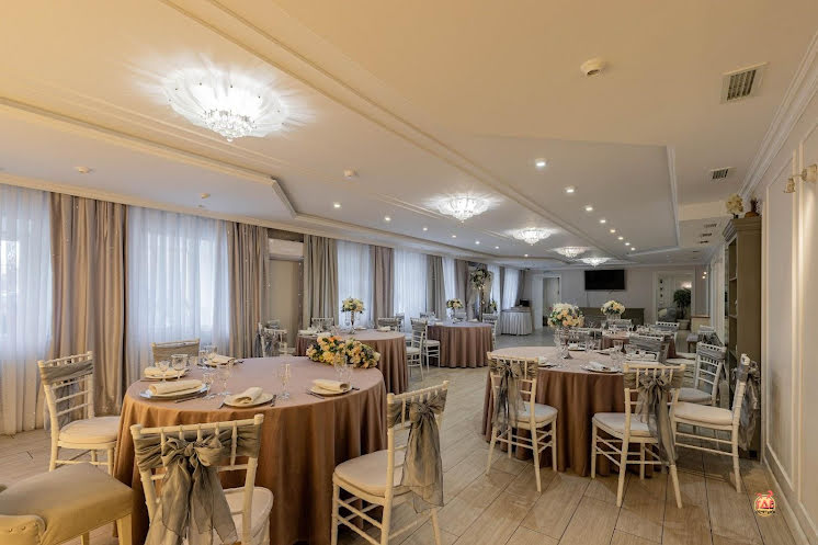 Основной зал в «Фламбе» фотография №14