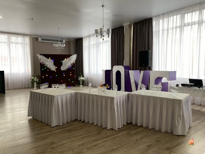 Зал на 150 человек в «Чарли» фотография №9