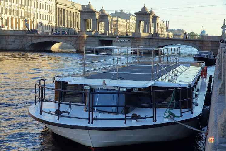 Палуба в «Теплоход "Константин"» фотография №8