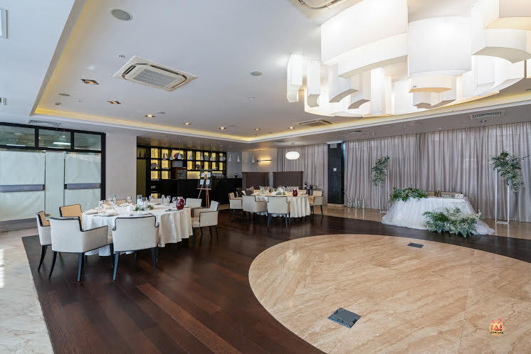 Банкетный зал в «Доктор на крыше» фотография №17