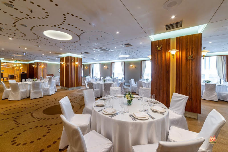 Crown Hotel фотография №2