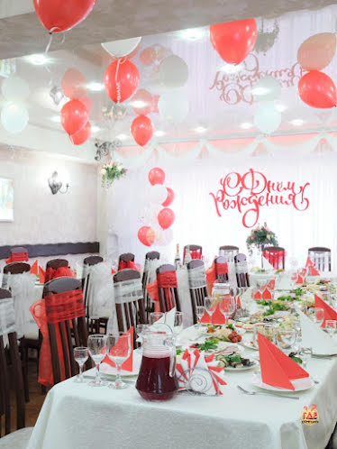 Основной зал в «Таверна «Колесо»» фотография №11