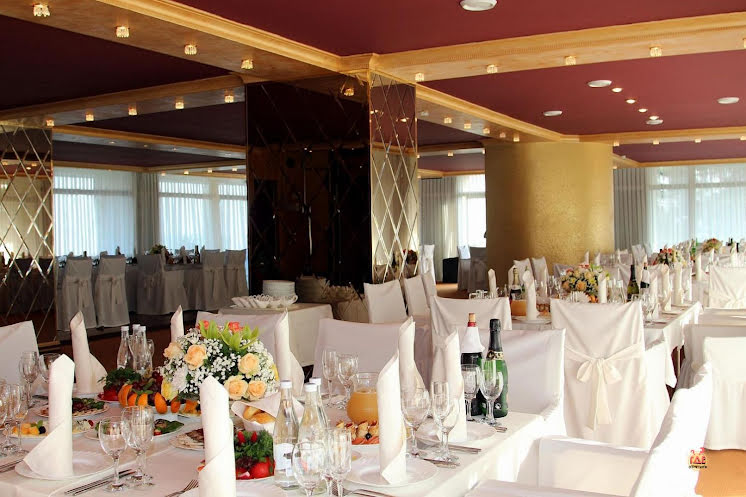 Зал «Кристалл» в «Хрустальный» фотография №1