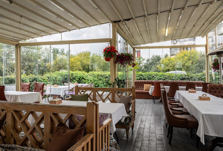 Летняя веранда  в Малый зал 