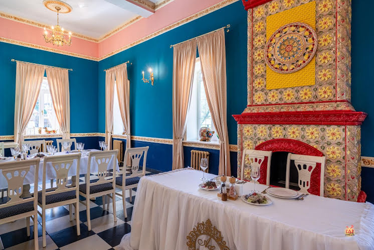 Зал ресторана «Трапезная» в «Парк-отель Царская Усадьба «Остров»» фотография №11