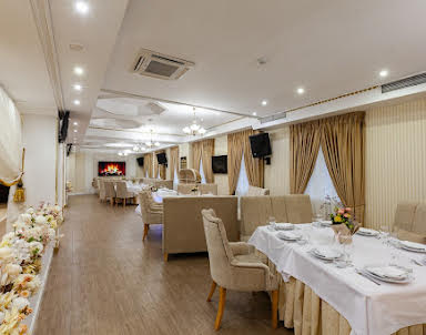 Новый год в Империя на Шаболовке