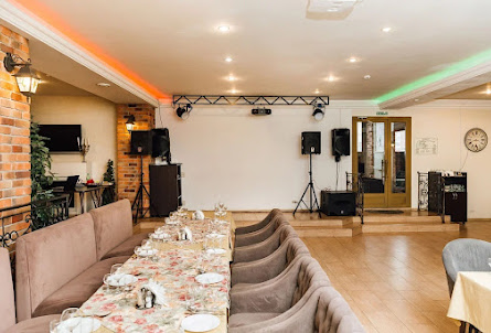 Большой зал в Малый зал 