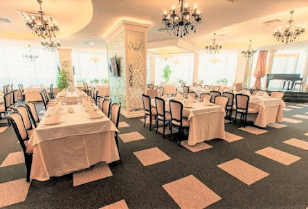 Основной зал  в Конференц-зал