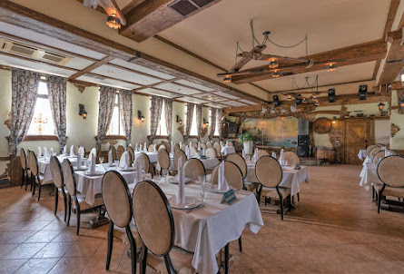 Колоритный стиль «Бакинского бульвара» в Домики на 15 человек