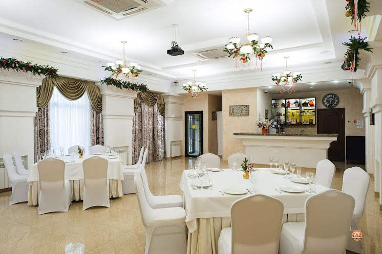 Основной зал  в «Валенсия» фотография №1