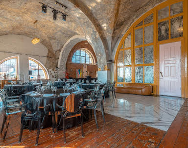  ресторан LOFT HALL