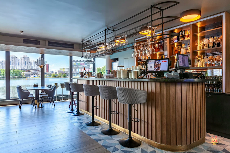 Основной зал в «АльмаМоре» фотография №2