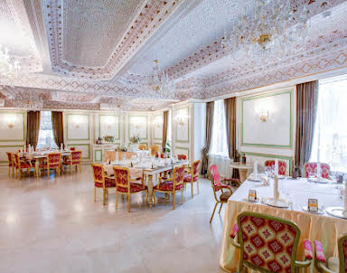  ресторан Grange Cafe