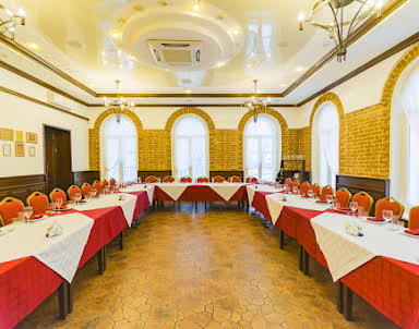  ресторан Петров Двор