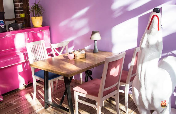 Зал «Квартира Моники» в «Френдс В гостях у Моники» фотография №6