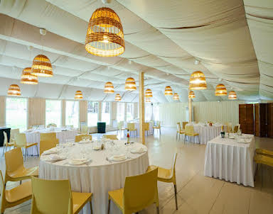  ресторан Apple Hill