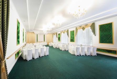 Зал «Изумрудный» в Зал «Каминный»