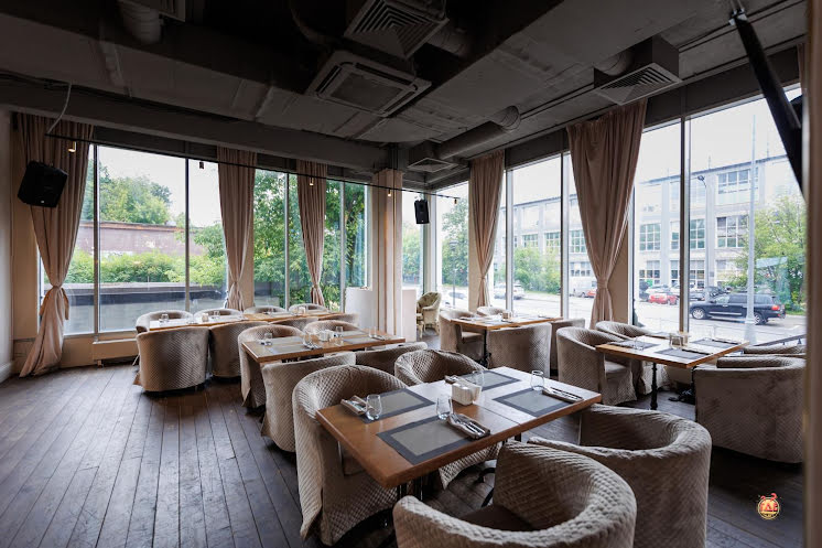 Малый караоке зал в «Сытый лось на Большой Семёновской» фотография №7